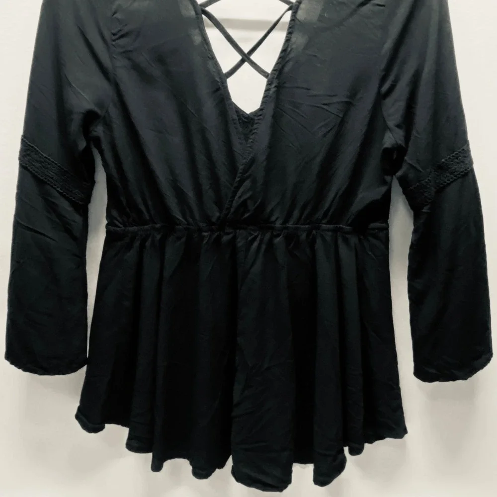 No Boundaries Pheasant Blouse Women's Medium Black Open Corset Back‎ 3/4 Sleeve